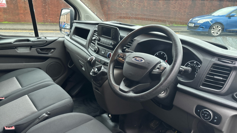 Ford Transit Custom 300 L1 Diesel Fwd 2.0 EcoBlue 105ps Low Roof D/Cab Leader Van